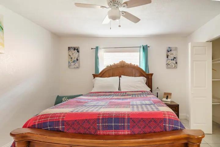 フォート・ローダーデール Cheerful 1-Bed On Oakland Park Flヴィラ エクステリア 写真